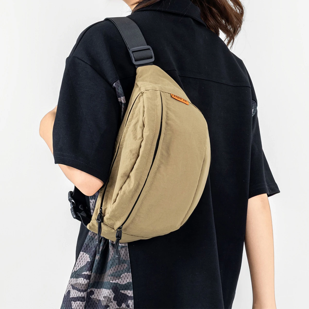 2026 Crossbody-Tasche für Herren und Damen, Lässige Multifunktionale Hüfttasche, Herbst Große Kapazität Sport Outdoor Pendler-Schultertasche zum Wandern