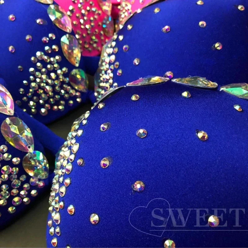 Customized DIY Belly Dance Bra Performance Costume Simple Sparkling Hot Stamping Decoration Code Color Full Gathering Cup Shape