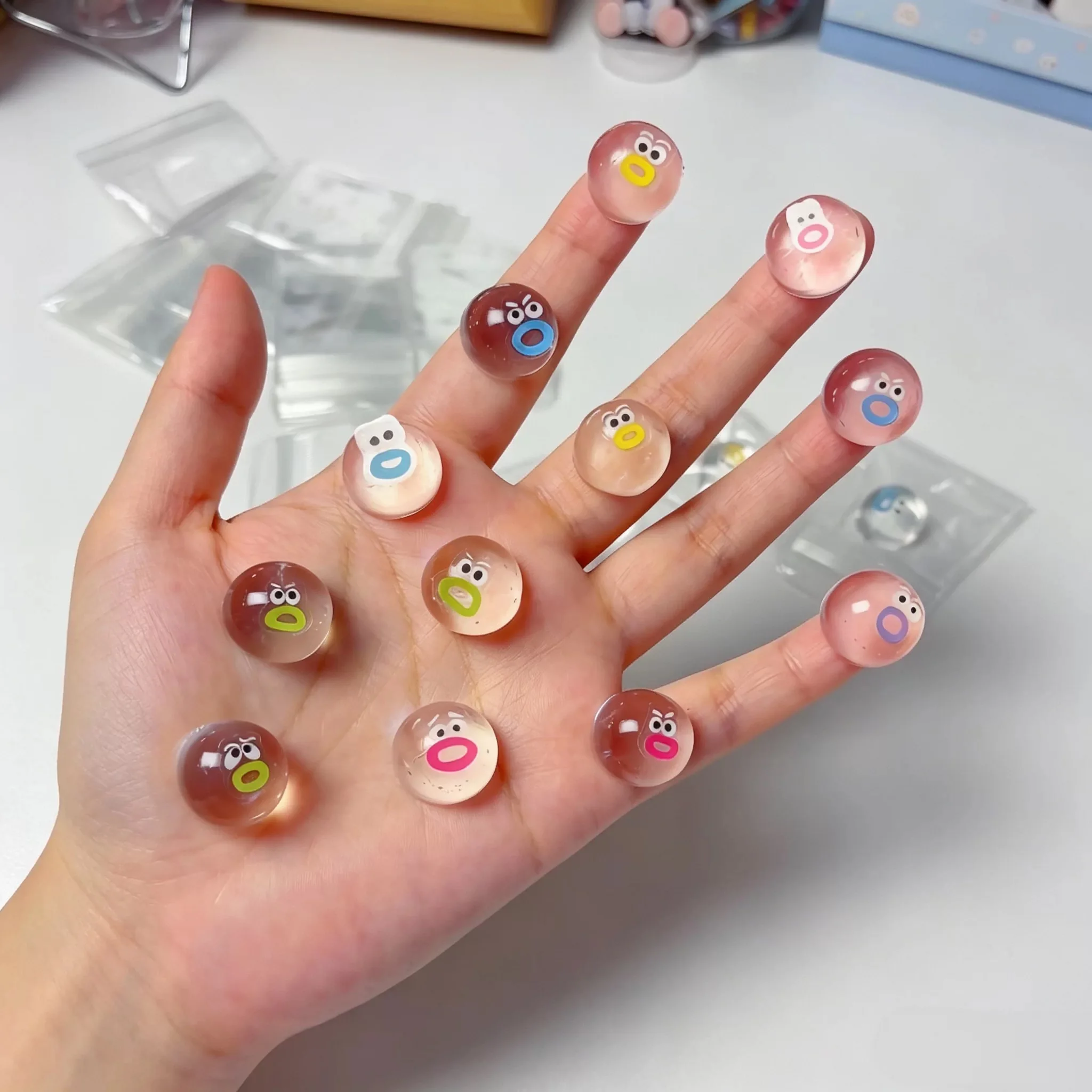 10/20/30 Stück Mini DIY Squishies Ausdrucks-Squeeze-Fidget-Spielzeug Emotions-Fidget-Poppers Sensorische Fidget-Spielzeuge Niedliches Schreibtisch-Accessoire Geschenk – Detail 5