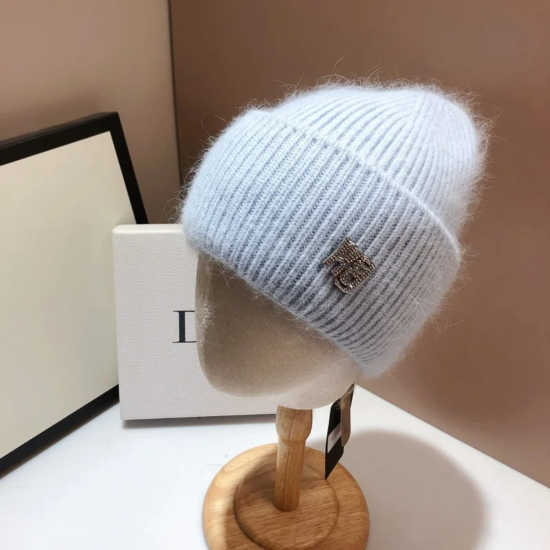 21 Colors Real Rabbit Fur Beanies Winter Hat for Woman Luxury Rhinestones Letter Knit Bonnet Lady Autumn Winter Warm Skullies