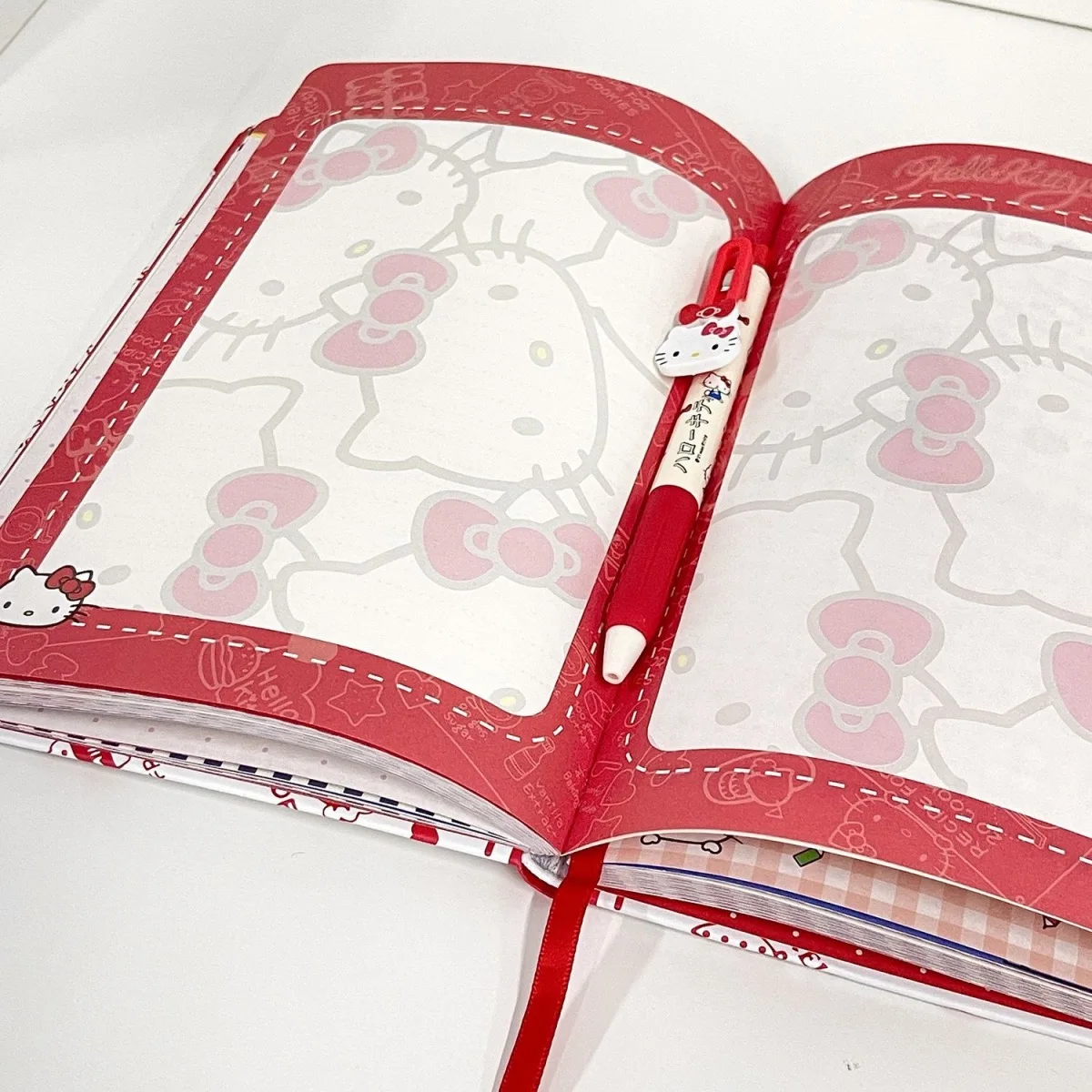 Sanrio Series Hello Kitty Notebook Cute Cartoon Journal Coloring Page Hard Shell Girly Heart Notebook Office Supplies Stationery