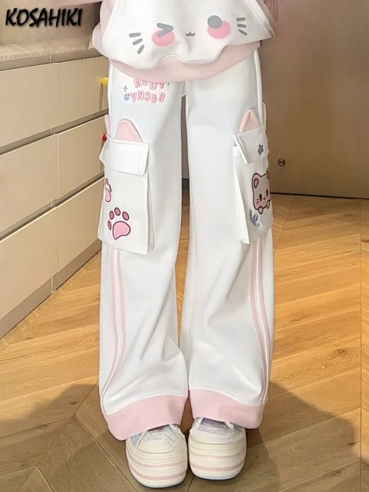 2025 Pantaloni cargo a gamba larga stile preppy Donna Tasca Cartoon Ricamo Pantalones Y2k Estetica Grunge Autunno Jogging Pantaloni sportivi