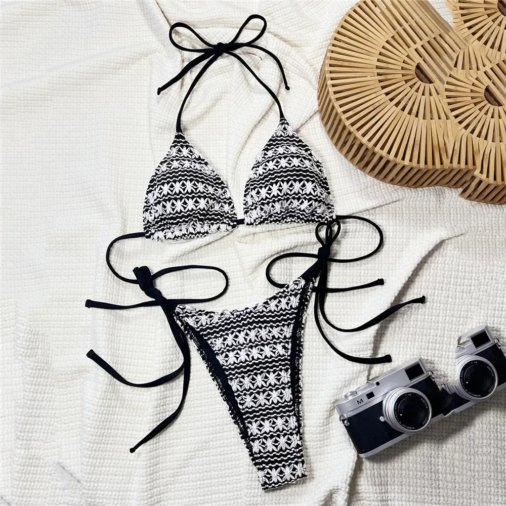 2025 New Women Sexy Swimsuit Swimwear Beach Bathing Suit Biquini Push Up Black White Crochet String Triangle Thong Bikinis