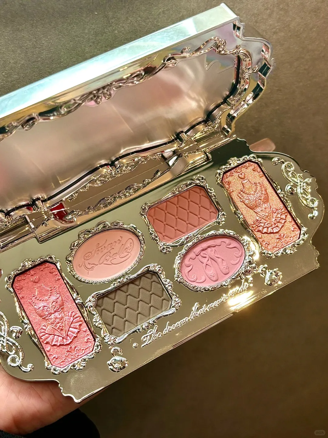 Flower Knows Swan Ballet Series 6Color Eyeshadow Matte Fine Shimmer Pearl Glitter Face Palette Eye Makeup