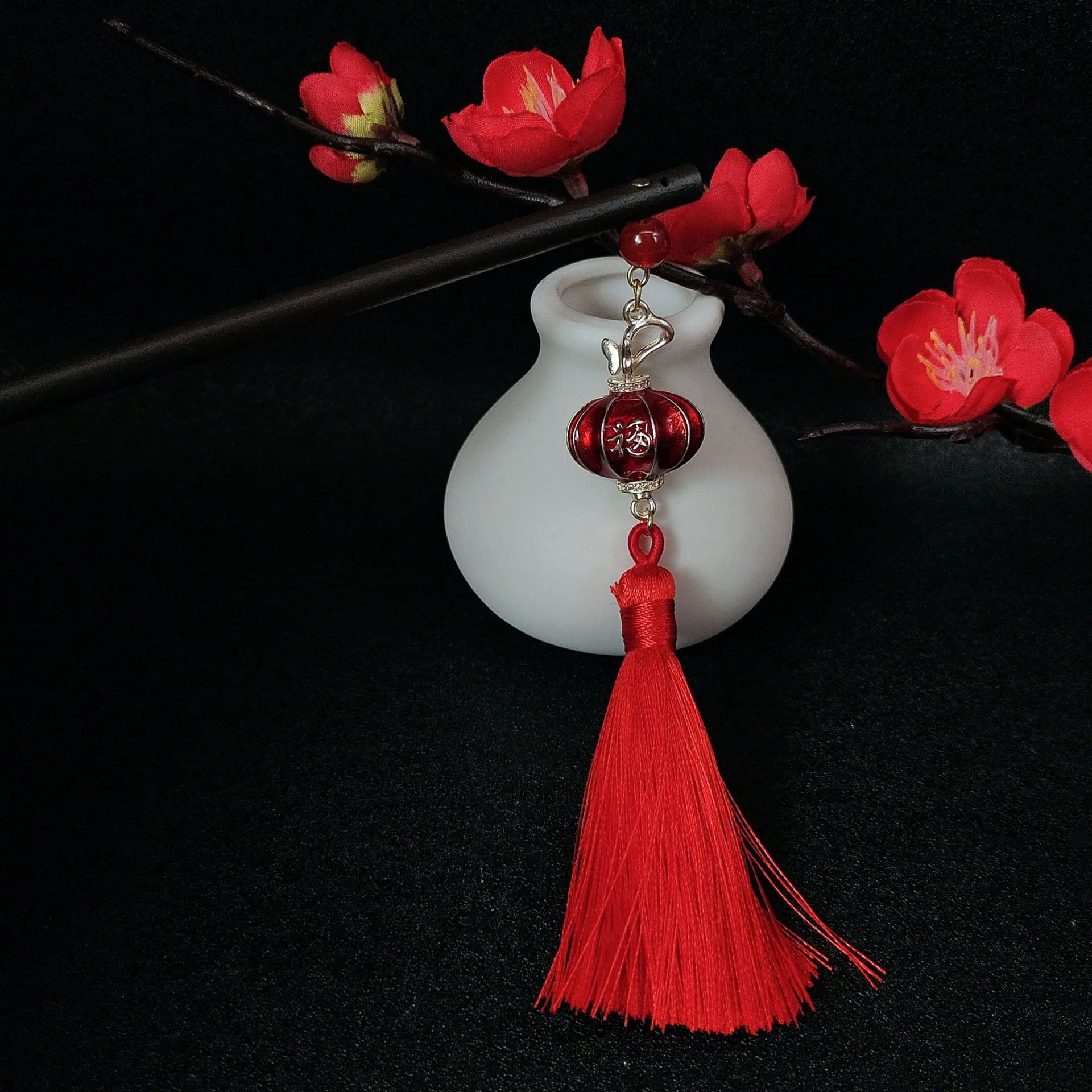 

Высококачественные нишевые фонарики, кисточки, деревянные заколки, женские аксессуары Hanfu и заколки-шаги.