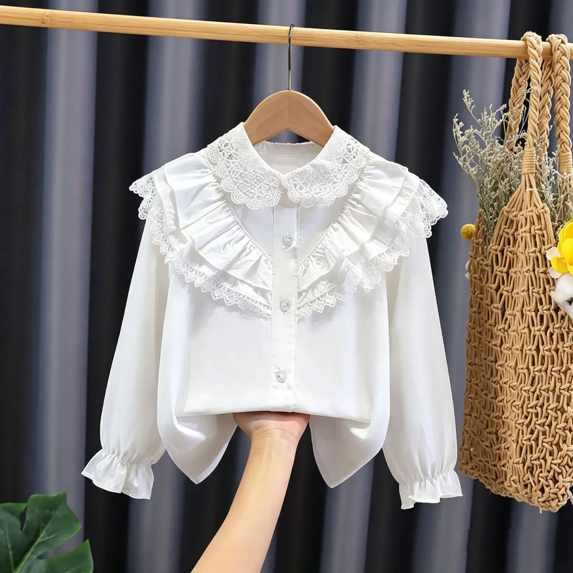 Children's Shirt White Long Sleeved Spring and Autumn Style Girls' Class Uniform Lace 2026 New Top