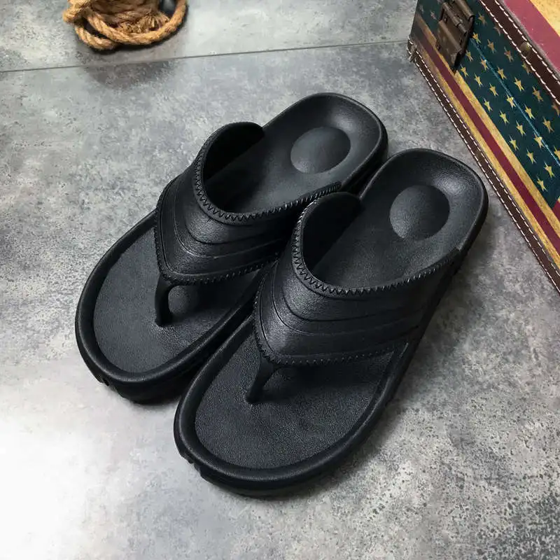 Non Leather Casual Men\'s Summer Flip Flops Luxury Brand High Quality Designer Shoes 2022 Designer Sliders Slippers Men Tennis