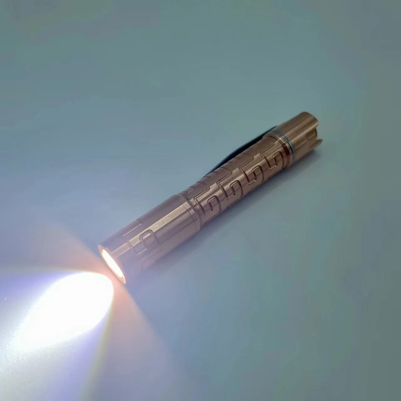 New Arrival Small Copper EDC Flashlight 10440 Lithium Batteries  (Send Out No Battery)