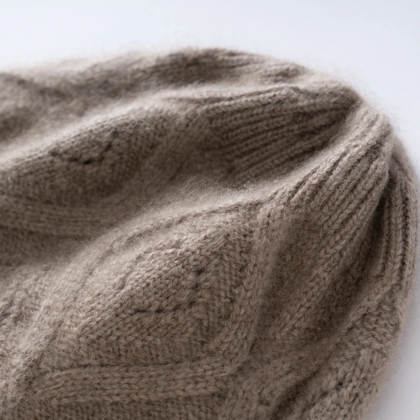 High-Quality 2-Layer Unisex 100% Cashmere Beanie Padded Leisure Hats For Men and Women in Winter Fashion Patchwork Color Caps