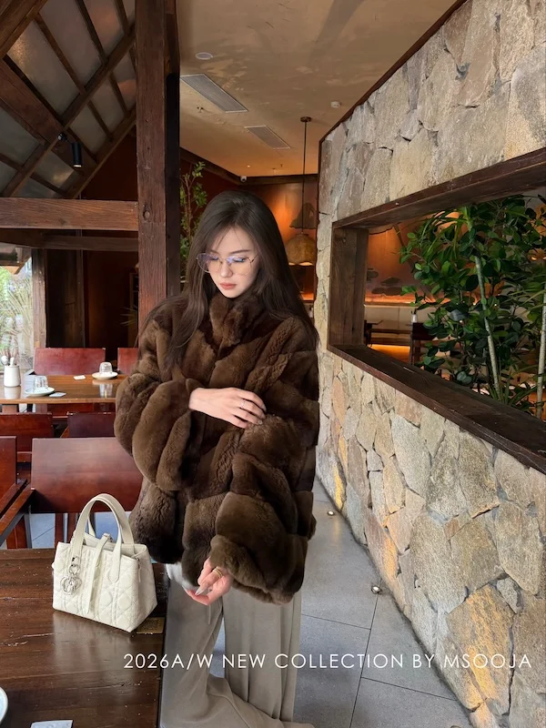 New High Quality Real Natural Rex Rabbit Fur Coat for Women Long Sleeves Luxury Fur Coat Thick Warm Outerwear Female Jackets