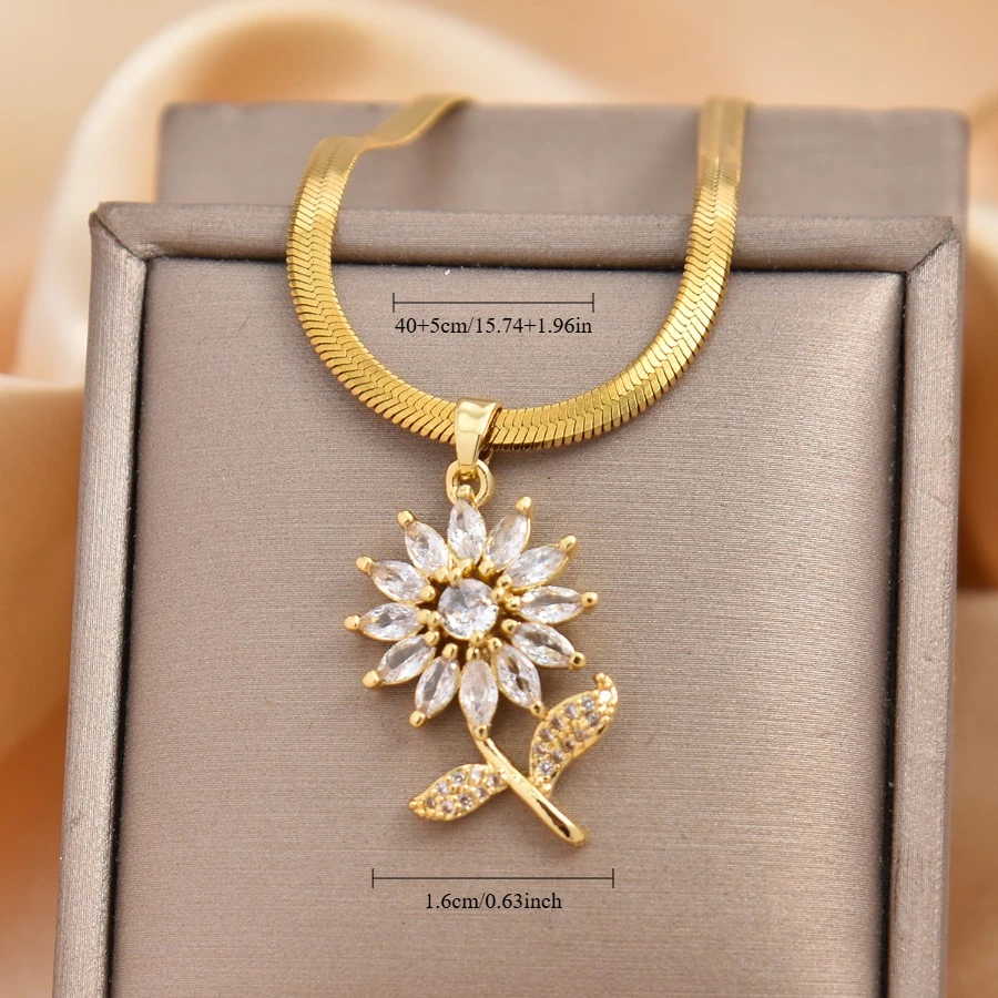 1 Piece Fashion Sunshine Sunflower Pendant Necklace for Women  Stainless Steel Jewelry