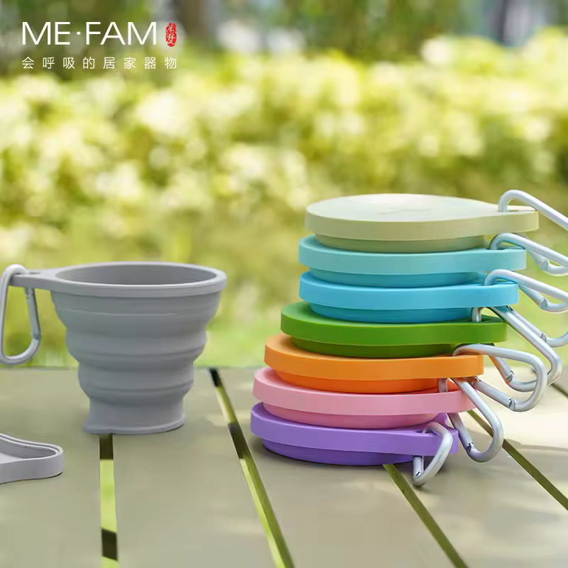 לי. FAM חדש 180ml ידידותית לסביבה סיליקון דוב מתקפל כוסות עם כיסוי מכסים נסיעות חיצוני קמפינג מתקפל שתיית מים Copa