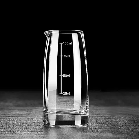 유리 하이 엔드 작은 와인 유리 럭셔리 두꺼운 바닥 위스키 유리 중국 스타일 Baijiu 컵 총알 컵 절묘한 유리 제품