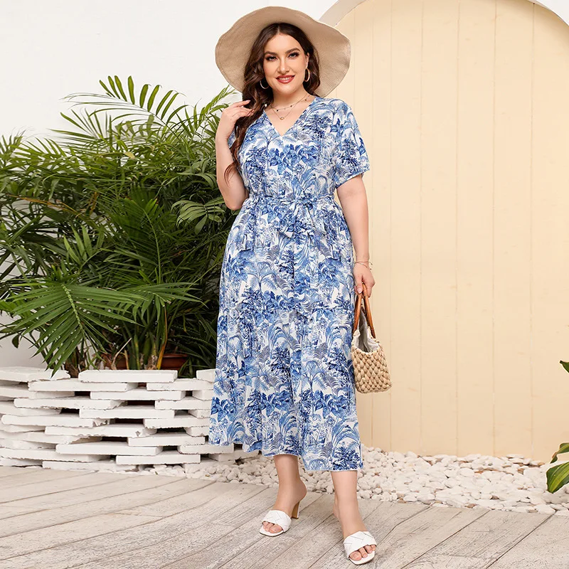 

Large size super fairy V-neck floral dress, seaside vacation beach dress, loose waist long dress, fashionable, simple and elegan