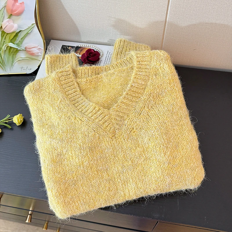 Suéter suave de manga larga con cuello en V para mujer, Jersey sencillo Vintage, holgado y versátil, Tops de punto elegantes para otoño 2025