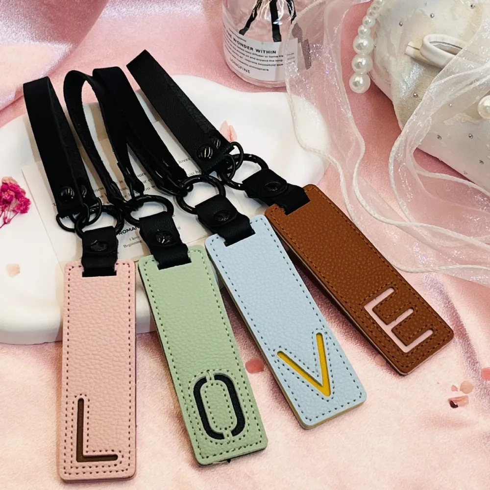 Creativity Solid Color Customized Leather Car Keychain Luggage Bag Keyring English Character Card Decoration Pendant Gift