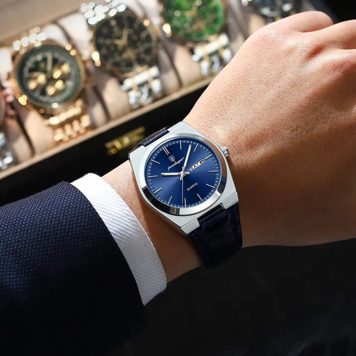 POEDAGAR Luxury Trendy Man Wristwatch Waterproof Luminous Date Week Men Watch Simple Business Quartz Leather Men's Watches Reloj