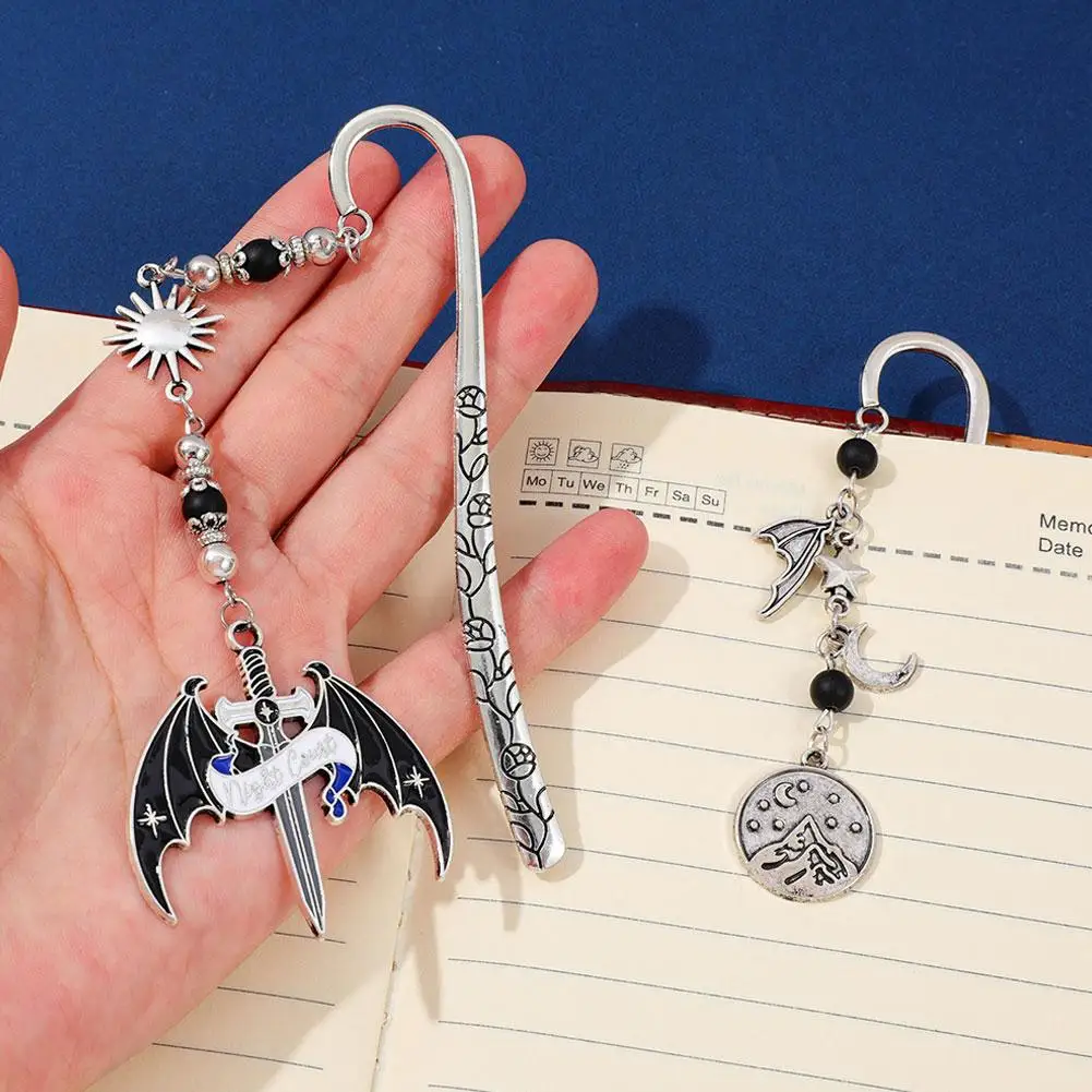 

Moon Star Bookmark Silver Chain Pendant Tassel Fantasy Reading Accessories For Women Men Students Romantic Presents