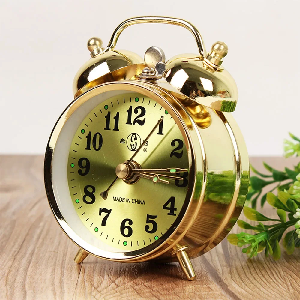 Mechanical Alarm Gold Silver Manual Wind Up Vintage Metal Clock Cute For Living Room Decoration Toy Collections Gift For Student