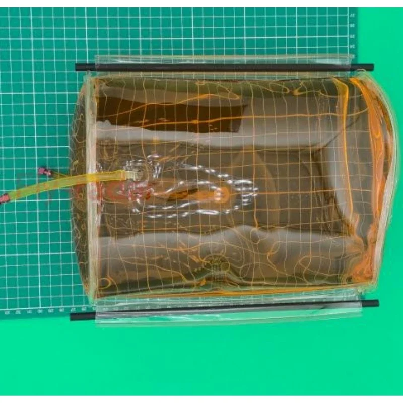 Serbatoio dell'olio combustibile morbido ellittico resistente alla corrosione 23x18x14 cm Vestito per tubo del carburante 6x4mm per turbojet per aereo modello barca RC