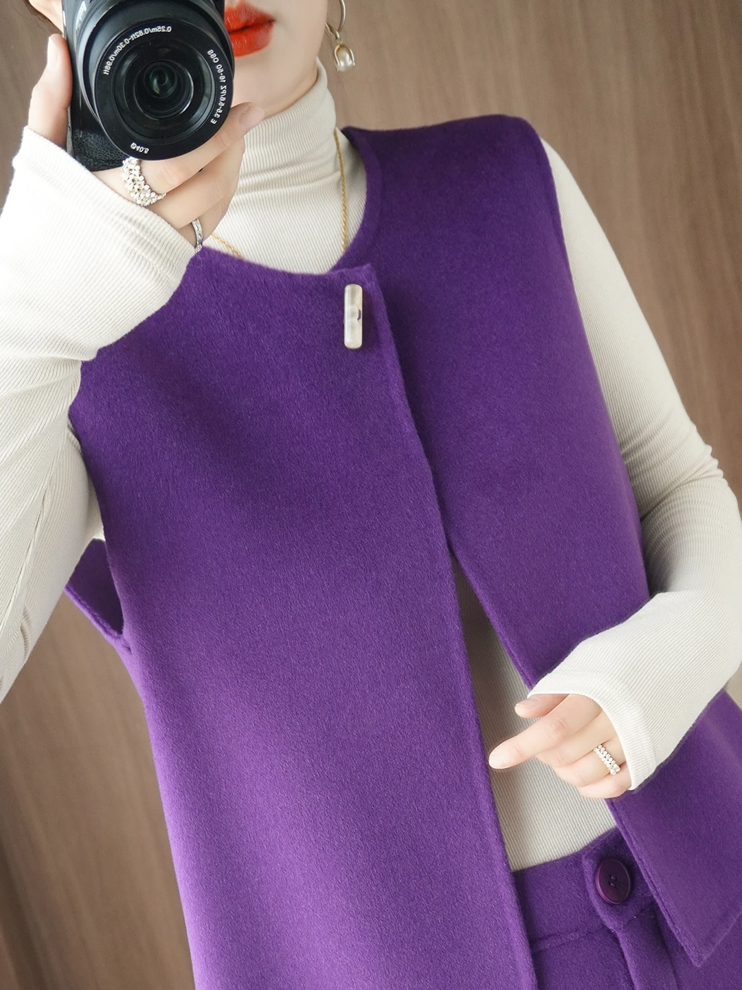 เสื้อกั๊กขนสัตว์สองด้านสไตล์จีนใหม่สำหรับผู้หญิง รุ่น Svel Jaet สำหรับฤดูใบไม้ร่วงและฤดูหนาว สไตล์วินเทจ ไม่มีป้าย  ใส่ทำงาน  ทรงหลวม