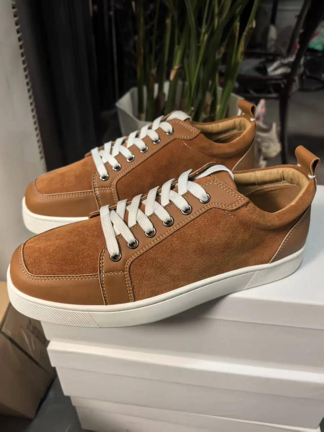 Fashion Lace-up Men Sneakers Patchwork Round Head Men Casual Shoes Fall Brown Cover Heel Male Flats