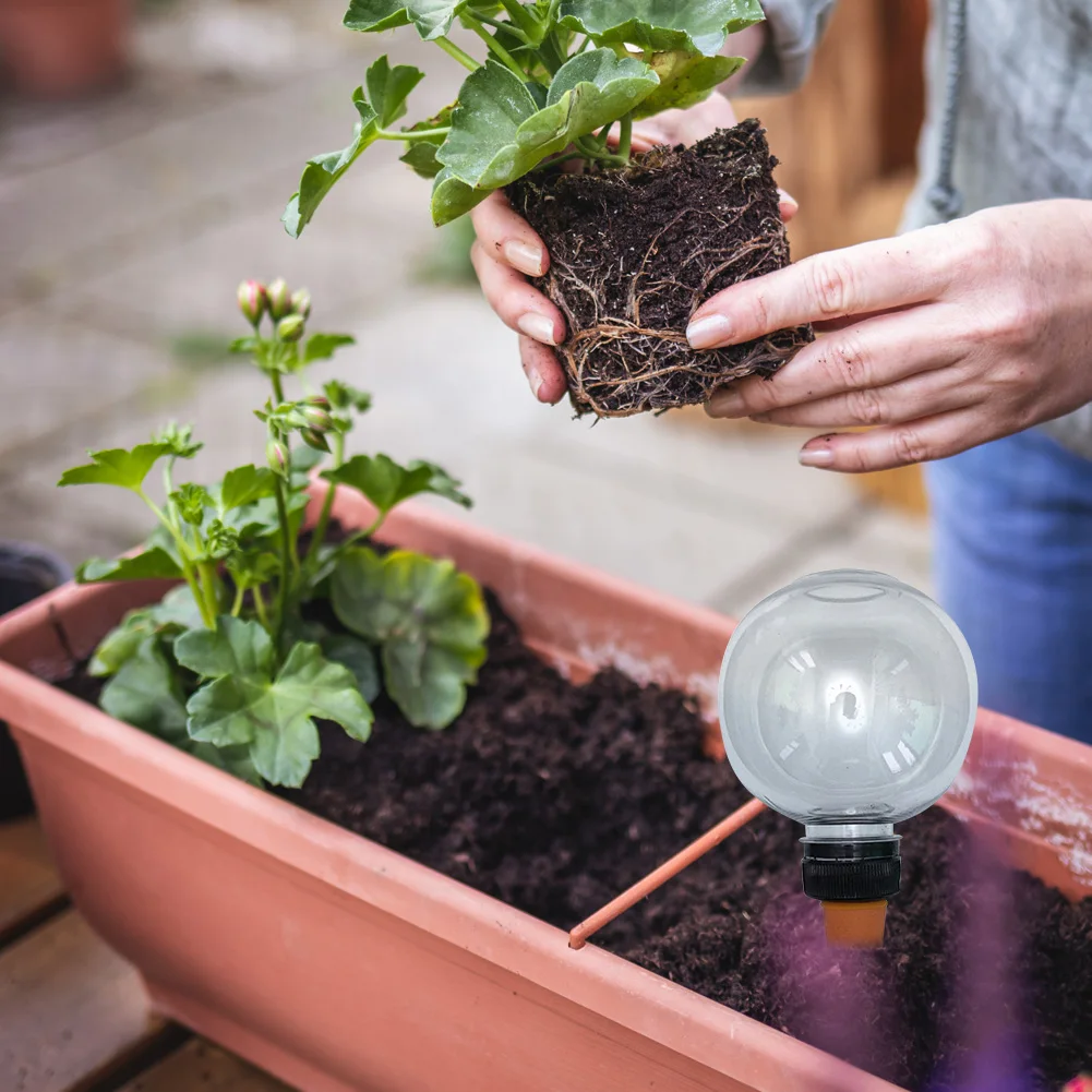 

4Pcs 500ML Plant Watering Globes Transparent Self Watering Bulbs Plastic Automatic Watering Bulbs for Potted Plants