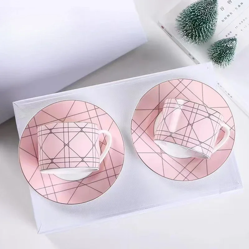 Minimalist Style Ceramic Coffee Cup and Dish Set with Pink Geometric Pattern Afternoon Tea Cup Gift Box for Couples To Pair Cups