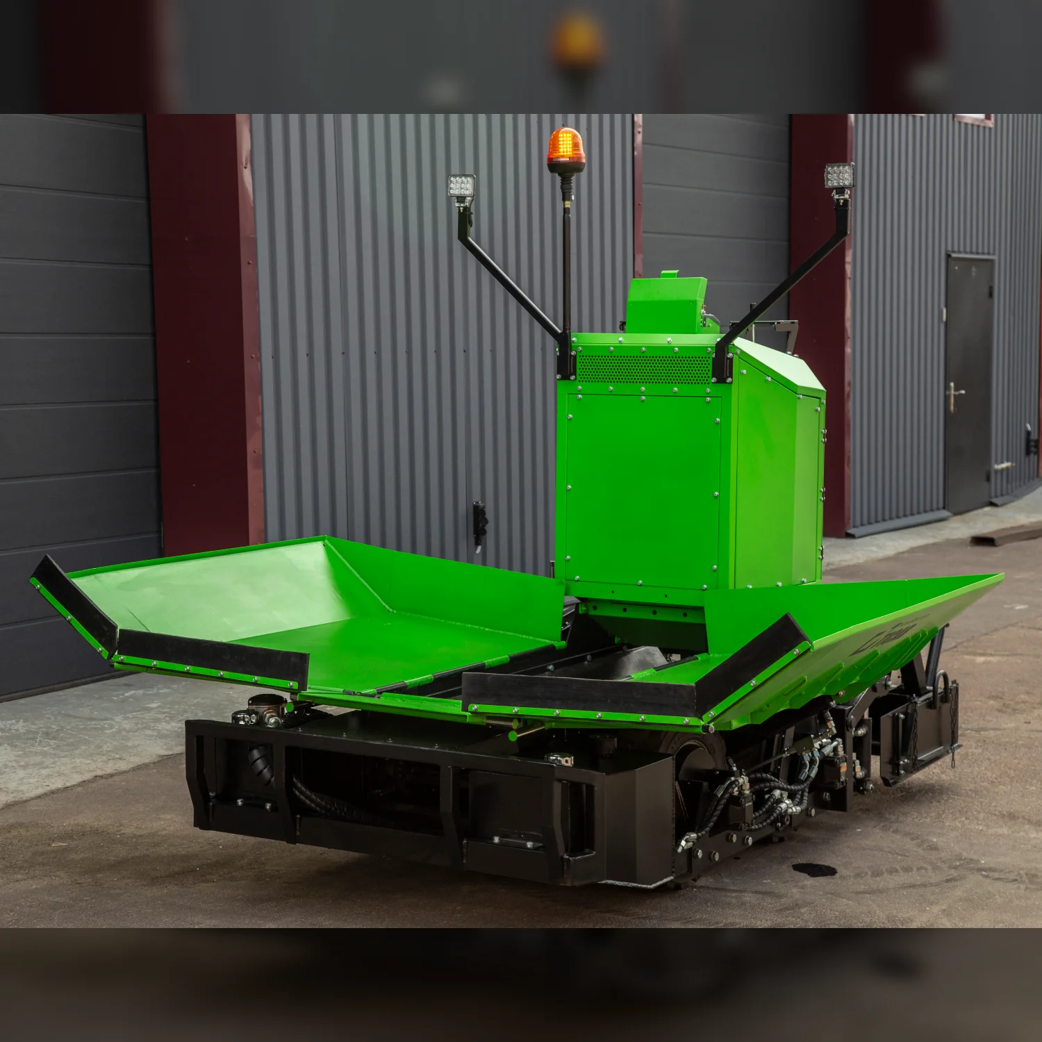 Mini-Asphaltflechter MP-1110 ab Werk mit Rädern