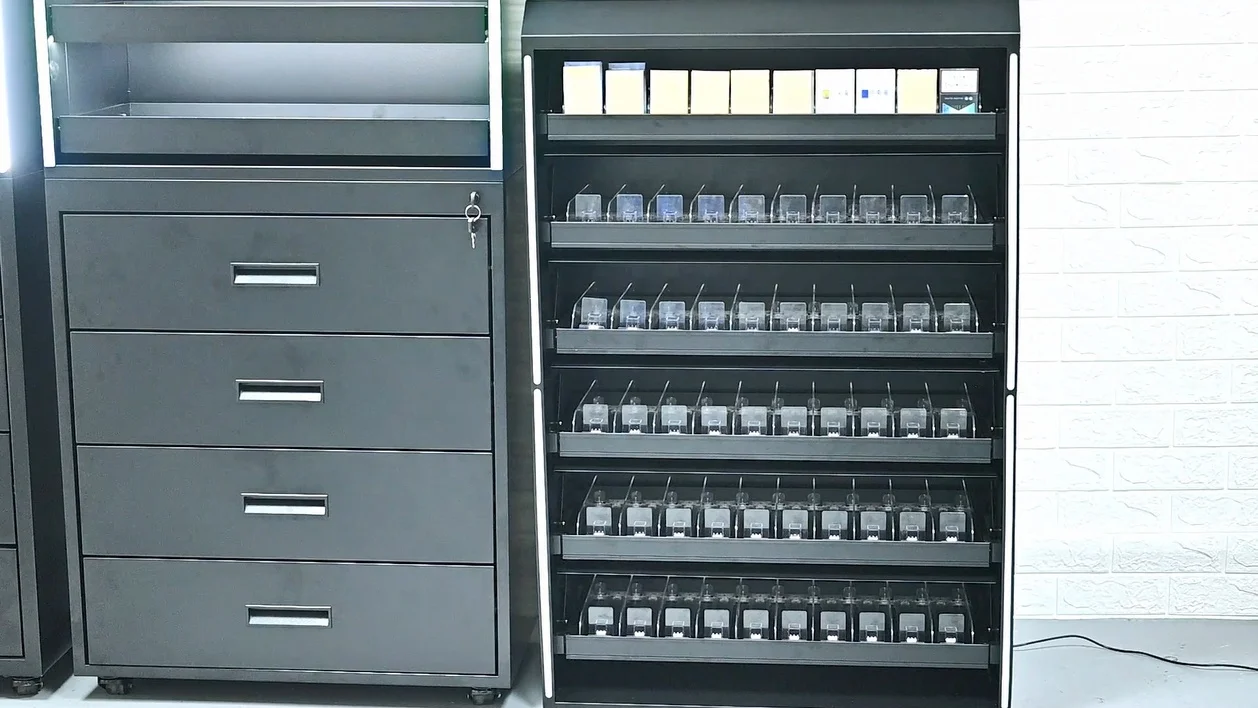 APEX Metal Smoke Display Stand RGB Led Custom Interlock Counter Top Display Shelf for Smoke Shop