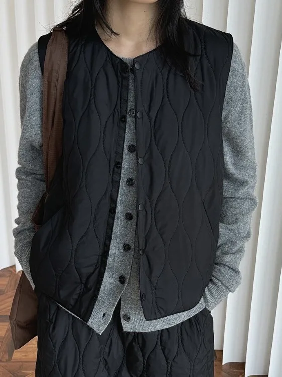 

Quilted Cotton Vest Women's Winter Faion Simple Loose Layering Warm Svel Cotton Jaet oulder Top round Ne Single...