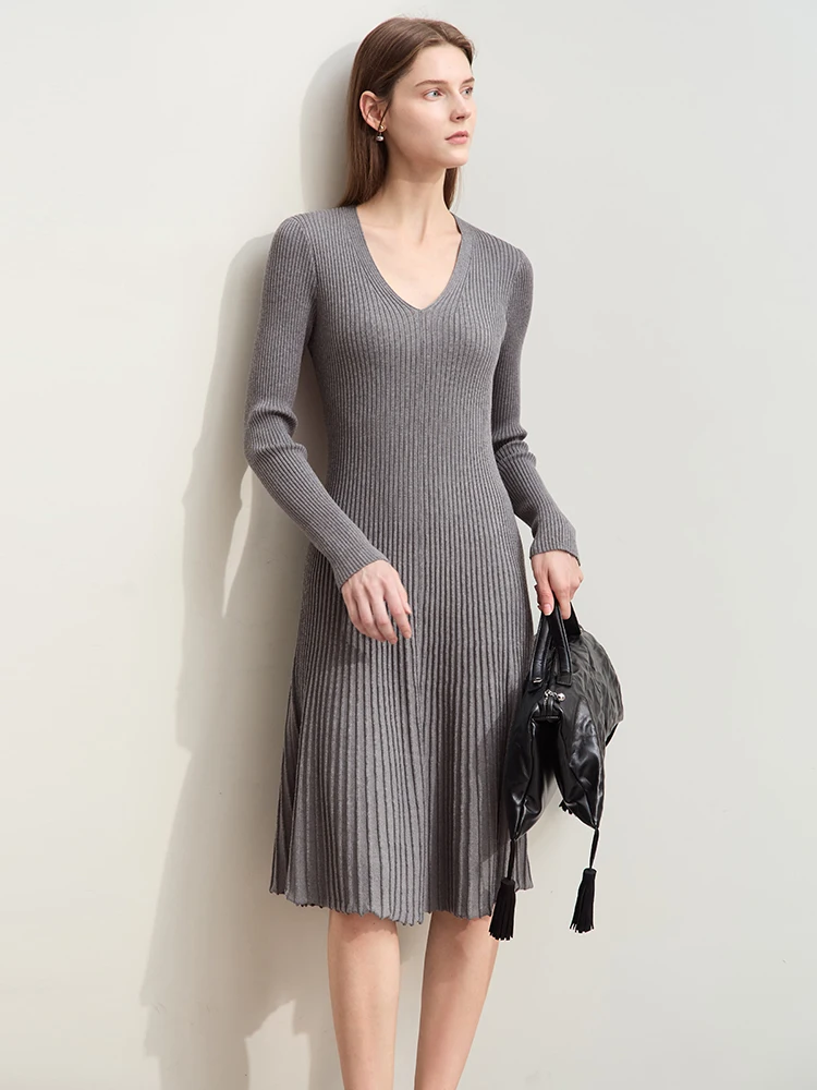 Amii Minimalism Dresses for Women 2024 Autumn New Elegant Commuter V-neck Waist Female Trendy Slim Knit Solid Dress 12443127