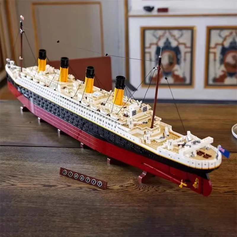

9090pcs Kalein Titanic Giant Cruise Ship Model Ship Building Blocks Adult Difficult Set Assembling Toys Birthday Gifts