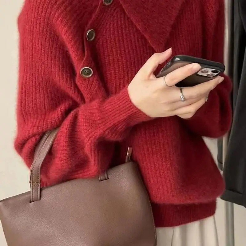 

Red Lapel Diagonal Button Sweater Women Japanese Retro Lazy Designer Knit Top for Winter Base Layer Cozy Chic Base Layer Tops