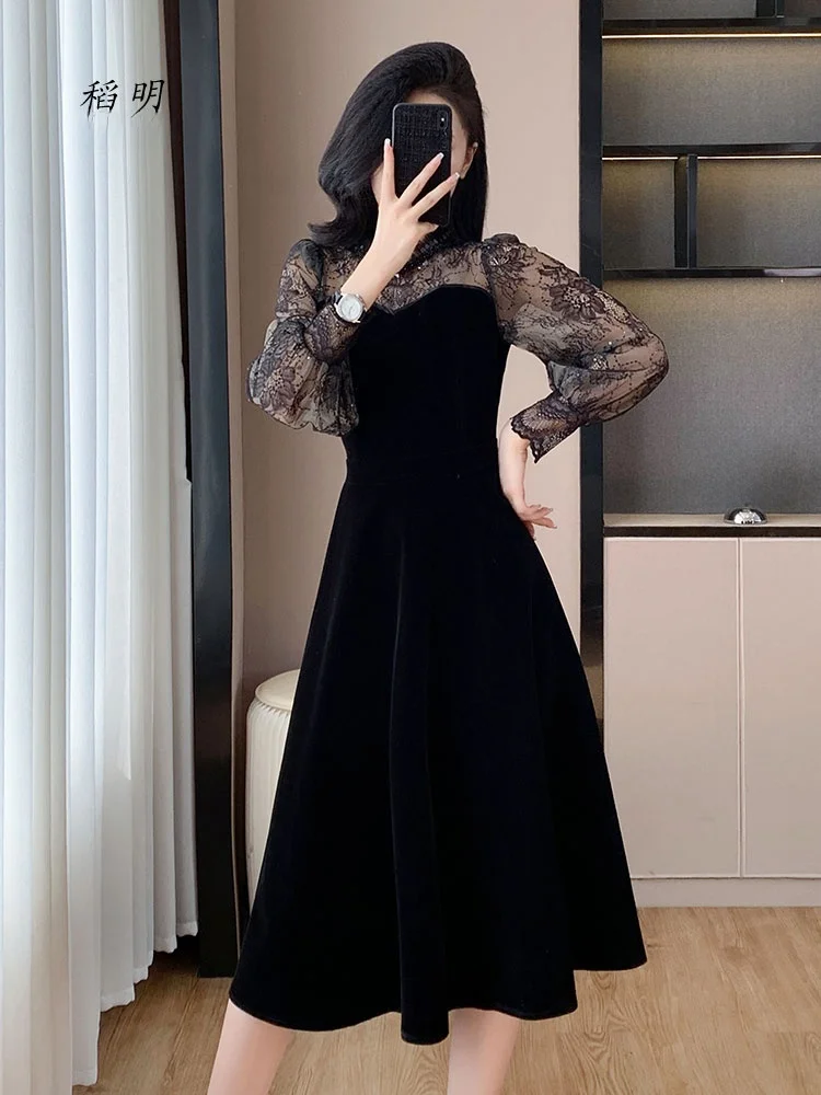 

Elegant Black Lace Splice Long Sleeve Dress Women's Waist Cinching Age Defying Skirts Autumn 2025 New Style Commute Lady A-Li...