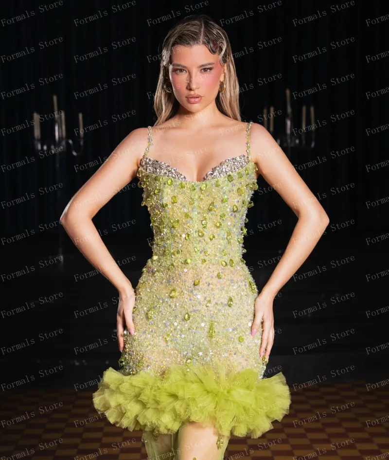 فستان حورية البحر باللون الأخضر الليموني المتلألئ مع كشكشة من التول وصدرية مطرزة - فستان سهرة مثير بحزام سباغيتي للحفلات