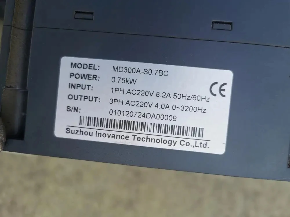 MD300A-S0.7BC  0.75KW 220V   inverter ,    In good working condition, free shipping