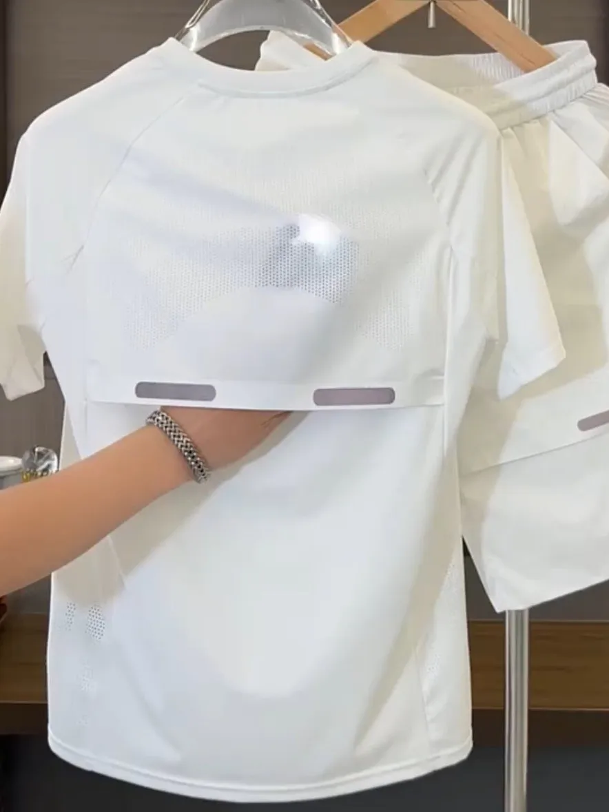 

Faionable Color Qui Dry Casual Sports Set Men's Summer Versatile ort Sve Ice Silk Top orts Two Piece Set Trendy