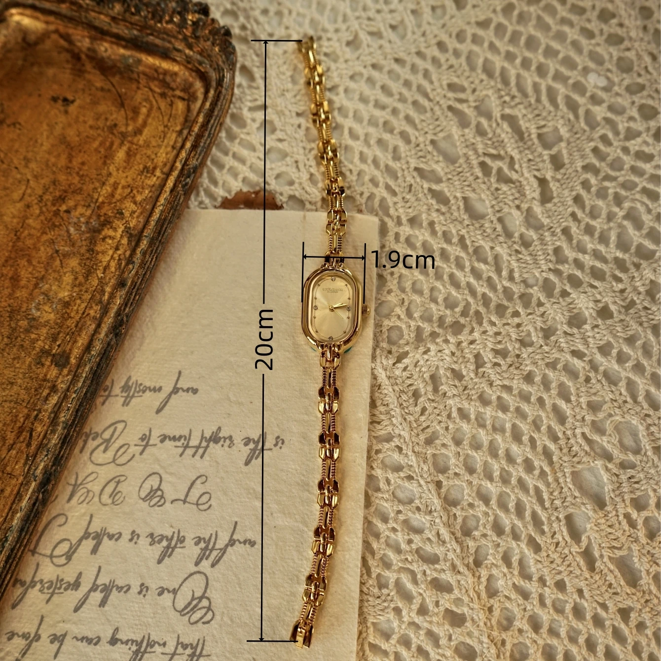 1 Piece of New Style Gold Bracelet-Style Women\'s Watch, Vintage Luxury, Casual Fashion, Simple Elegance, Light Luxury, Versatile, Waterproof Women\'s