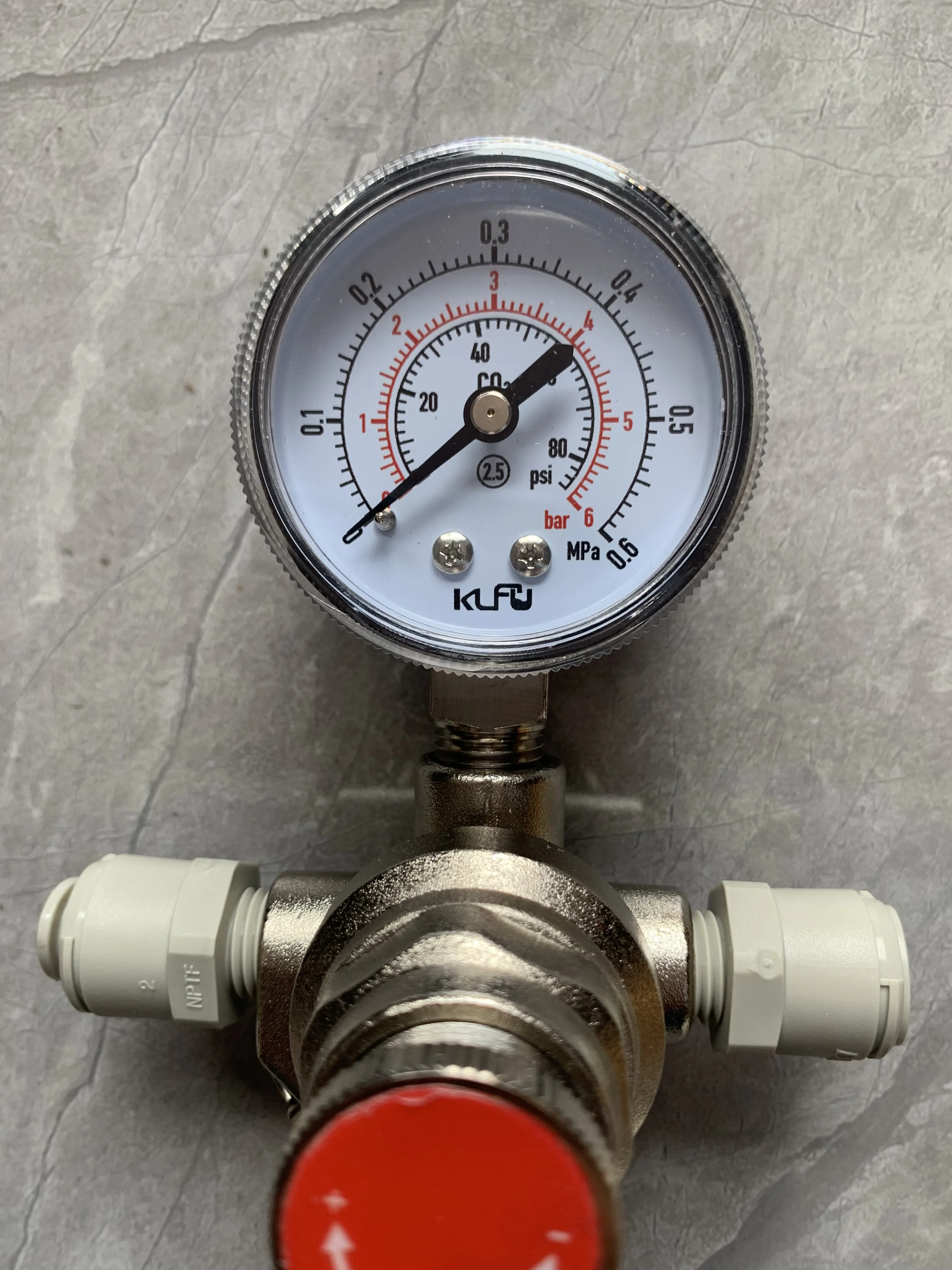 Bar beer wall secondary gauge pressure reducing valve series gas wall pressure strap quick plug