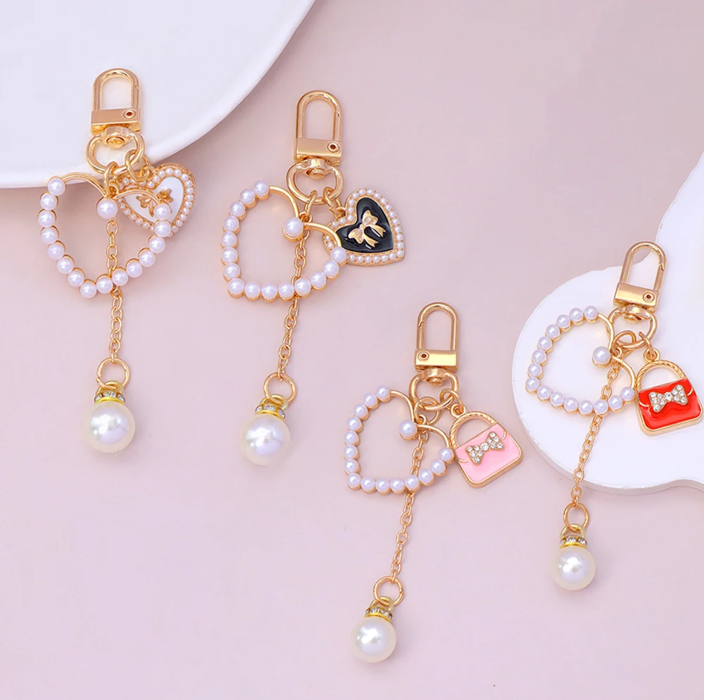 Luxury Pearl Keychain Elegant Love Heart Handbag Pendant Key Chain for Bag Charms Purse Earphone Case Ornament Women DIY Jewelry