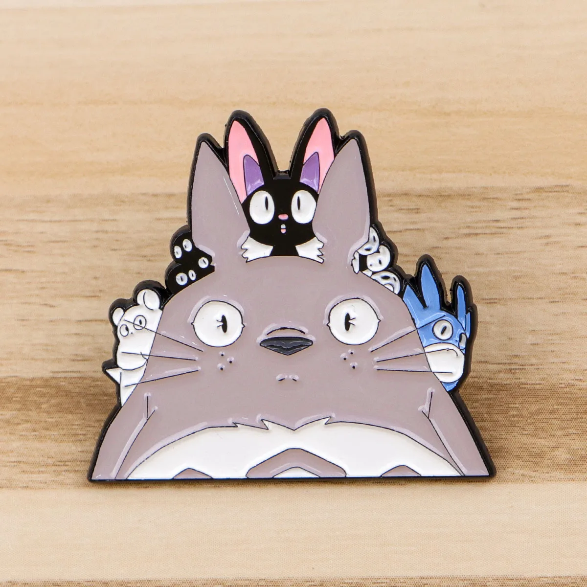Cute Totoro Enamel Pins Metal Cartoon Brooch Grey Backpack Hat Bag Collar Lapel Badges Men Women Fashion Jewelry Collection Gift