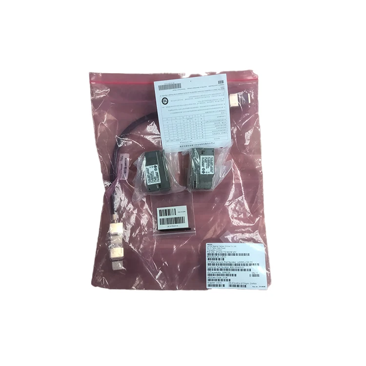 مجموعة كابل تكديس شبكة الإرسال الثابتة من سلسلة 9300 الأصلية الجديدة C9300L-STACK-KIT متوفرة في المخزون
