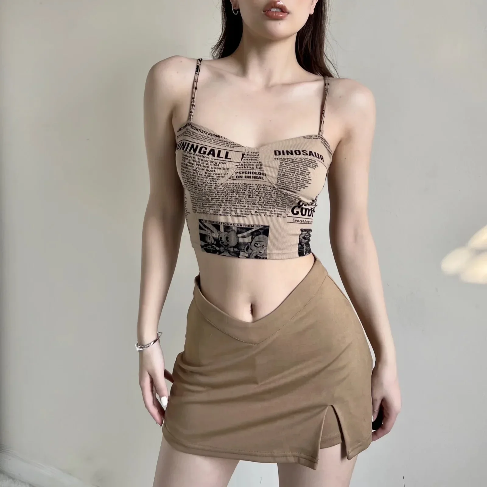 Newspaper Letter Print Women Push Up Camisole With Bra Sexy Top Women Suspender Tank Fashion Camis Female Soft Sleeveless Top