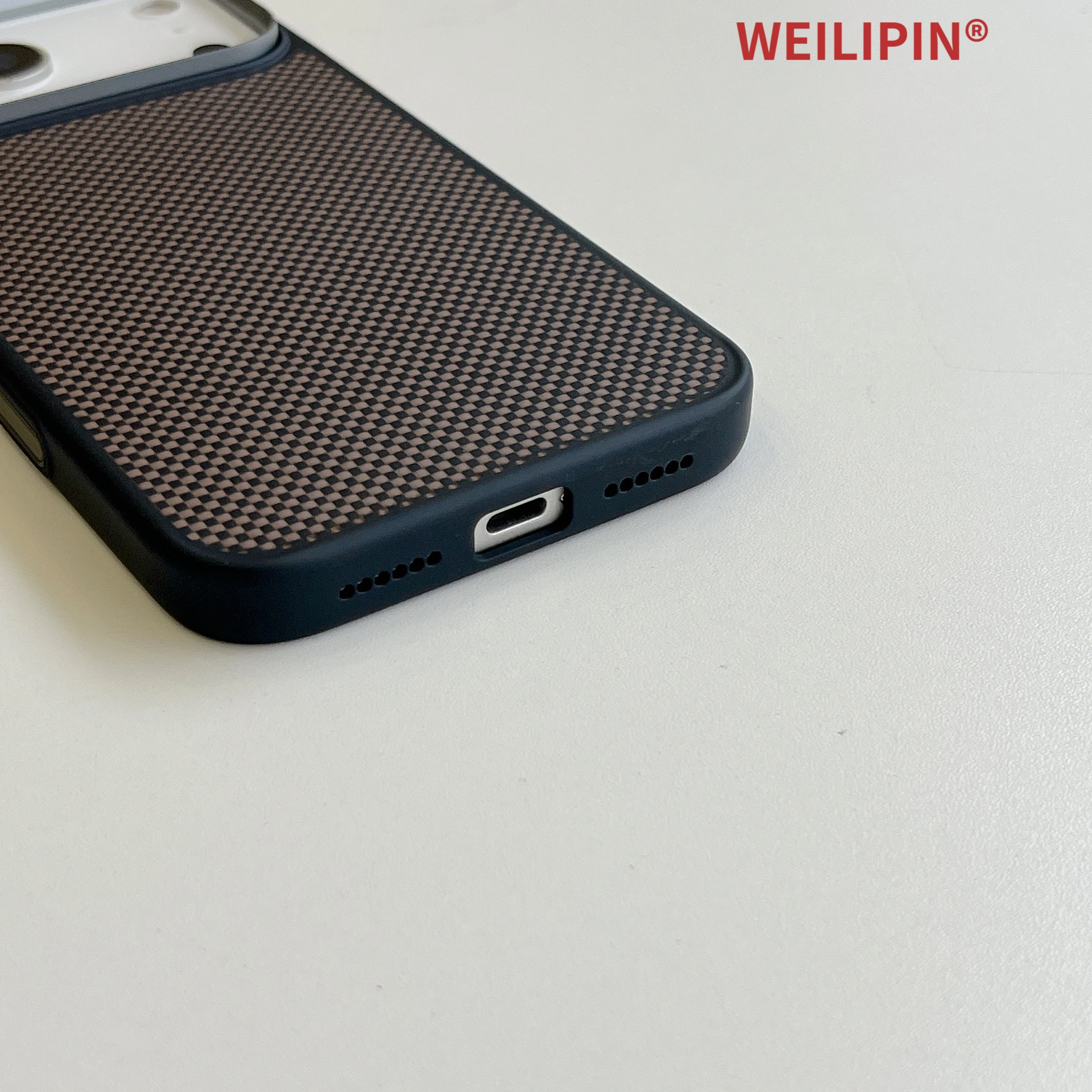 Kevlar carbon fiber magnetic case for iPhone 17 pro Max/17 pro with camera button TPU aramid fiber cover Magsafe compatible