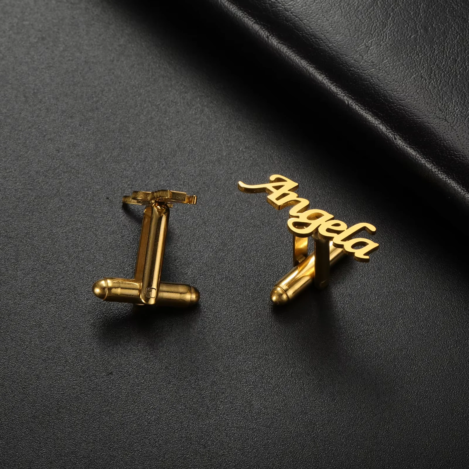 Amaxer 편지 새겨진 남자 옷깃 핀 맞춤 이름 선물 - Men Accessories Brooch 리뷰 및 가격