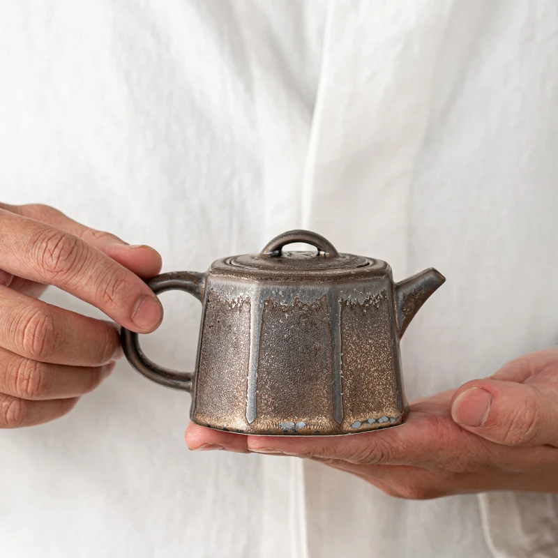 Ceramic Teapot Iron-rust Glaze Single Pot Household Kung Fu Tea Set Retro Brewing Black Tea Pots with Holes Filter Tea