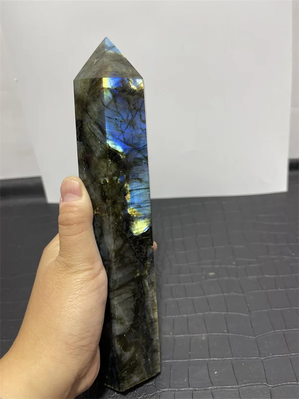 

1095g large natural labradorite point with good flash crystal tower