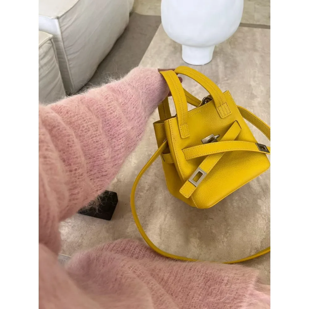 New Retro Niche Design The First Layer of Cowhide Fashionable Versatile High-grade Simple Elegance Casual Unique Exquisite