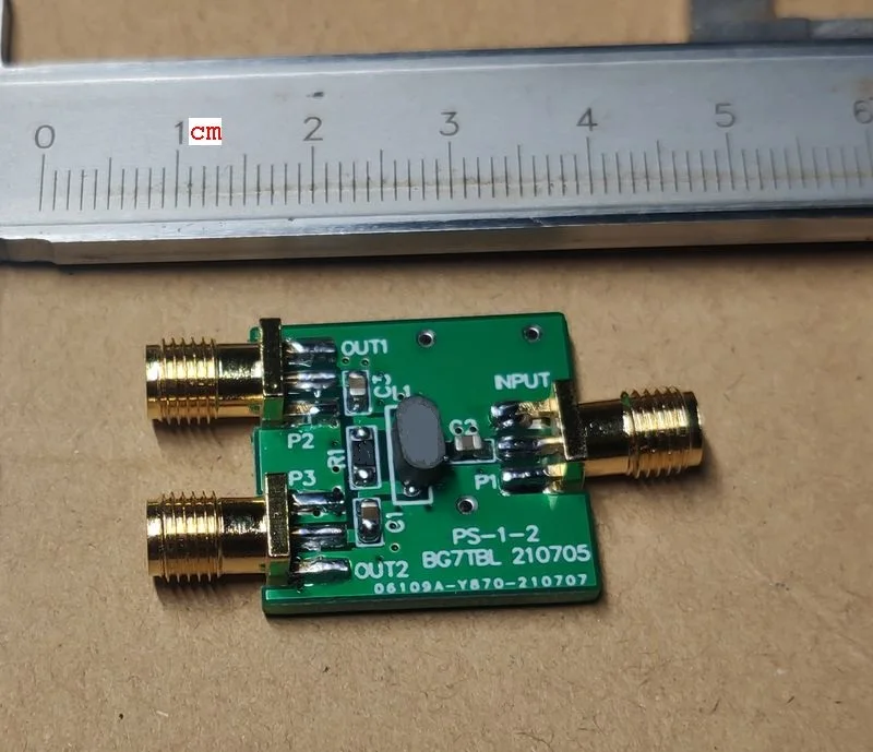 

1 Point 2 Power Splitter, 0.3M-1G, 10M, 10MHz, Splitter, SMA Interface